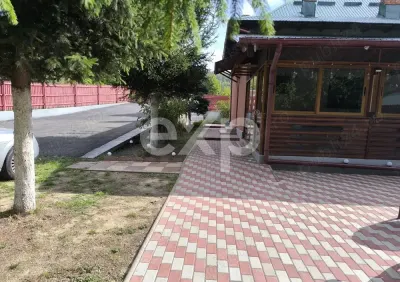 Casă deosebită 5 camere, 2100 mp teren, livadă – Mălureni, Argeș