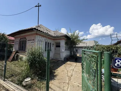 Pret Bomba | Casă 3 camere in Lăbușești - Bacov | Teren 655 mp