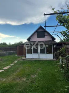 Teren 445 cu fundatie de casa mare + o Casuta locuibila moderna de 2 camere